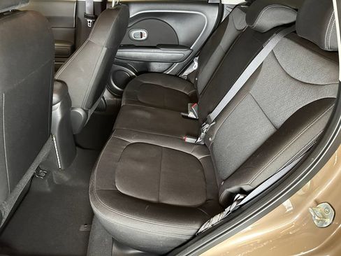 Used 2016 Kia Soul FWD image 20