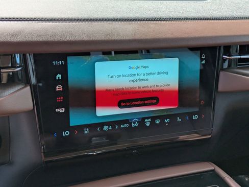 Used 2025 Lincoln Navigator Reserve image 22