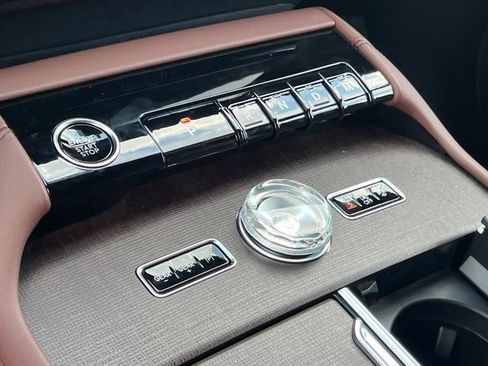 New 2027 Lincoln Navigator L Reserve AWD/4WD image 25