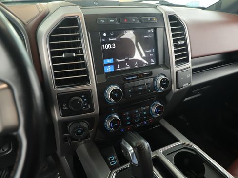 Certified 2018 Ford F150 Platinum w/ Equipment Group 701A Luxury image 14