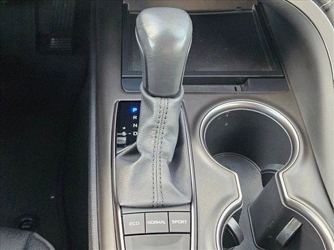 Used 2023 Toyota Camry SE w/ Convenience Package image 12