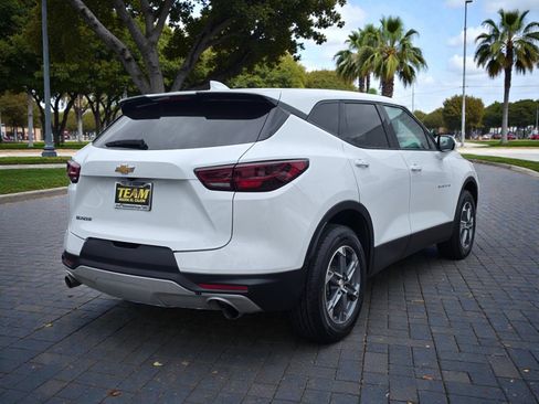 Used 2025 Chevrolet Blazer LT FWD image 5