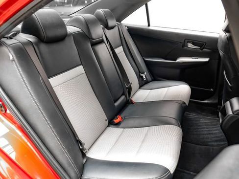 Used 2012 Toyota Camry SE FWD image 35