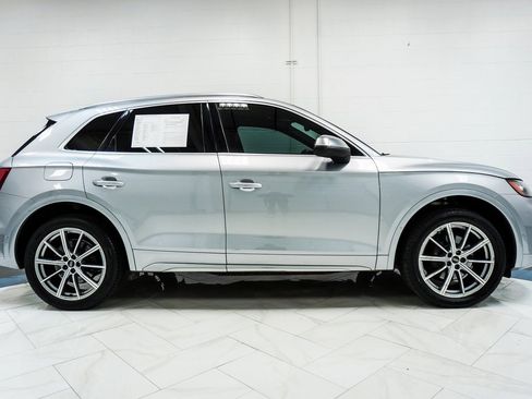 Used 2022 Audi SQ5 Prestige w/ Prestige Package image 9