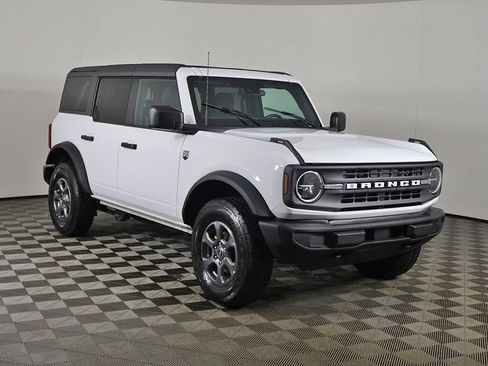 Used 2025 Ford Bronco Big Bend AWD/4WD image 2