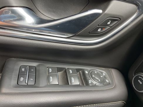 Used 2021 Chevrolet Suburban Premier AWD/4WD image 14