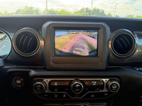 Used 2021 Jeep Wrangler Unlimited Sport AWD/4WD image 20