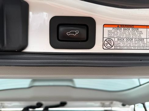 Used 2017 Lexus LX 570 4WD image 34