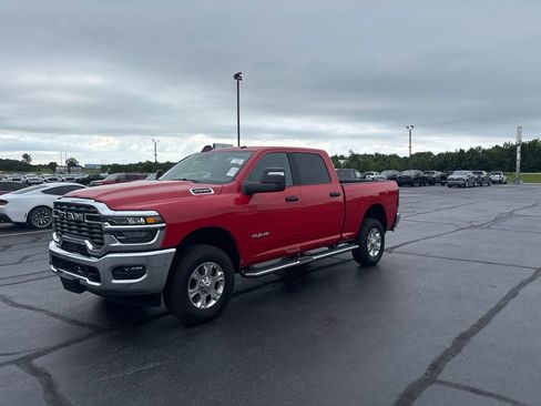 Used 2026 RAM 2500 Big Horn AWD/4WD image 3