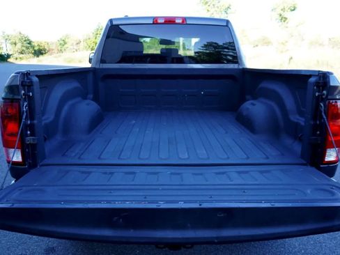 Used 2015 RAM 1500 Tradesman w/ Popular Equipment Group image 24