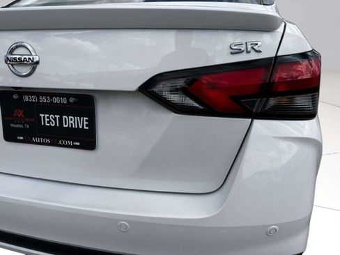 Used 2021 Nissan Versa SR image 15