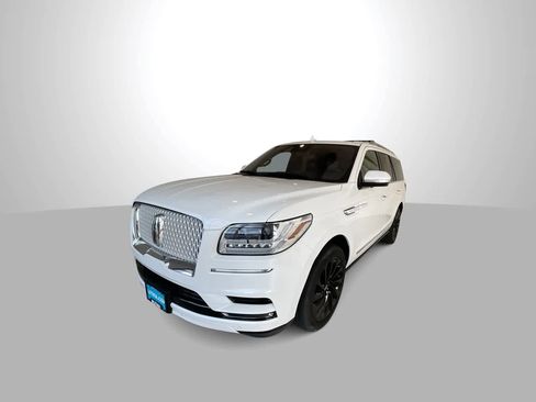 Used 2020 Lincoln Navigator Reserve w/ Equipment Group 208A Reserve AWD/4WD image 4