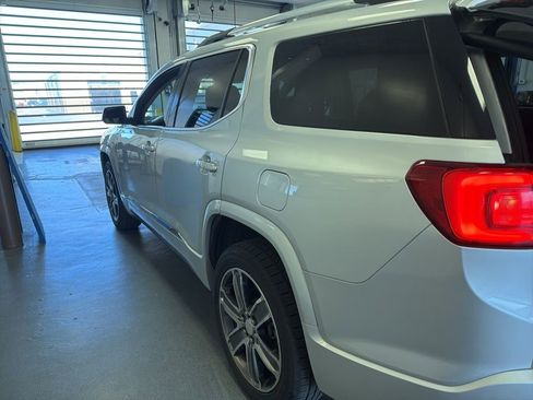 Used 2018 GMC Acadia Denali w/ Technology Package image 8