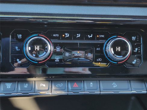 New 2026 GMC Sierra 2500 AT4 w/ AT4 Premium Plus Package image 23