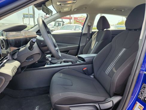 Used 2024 Hyundai Elantra SEL FWD image 11