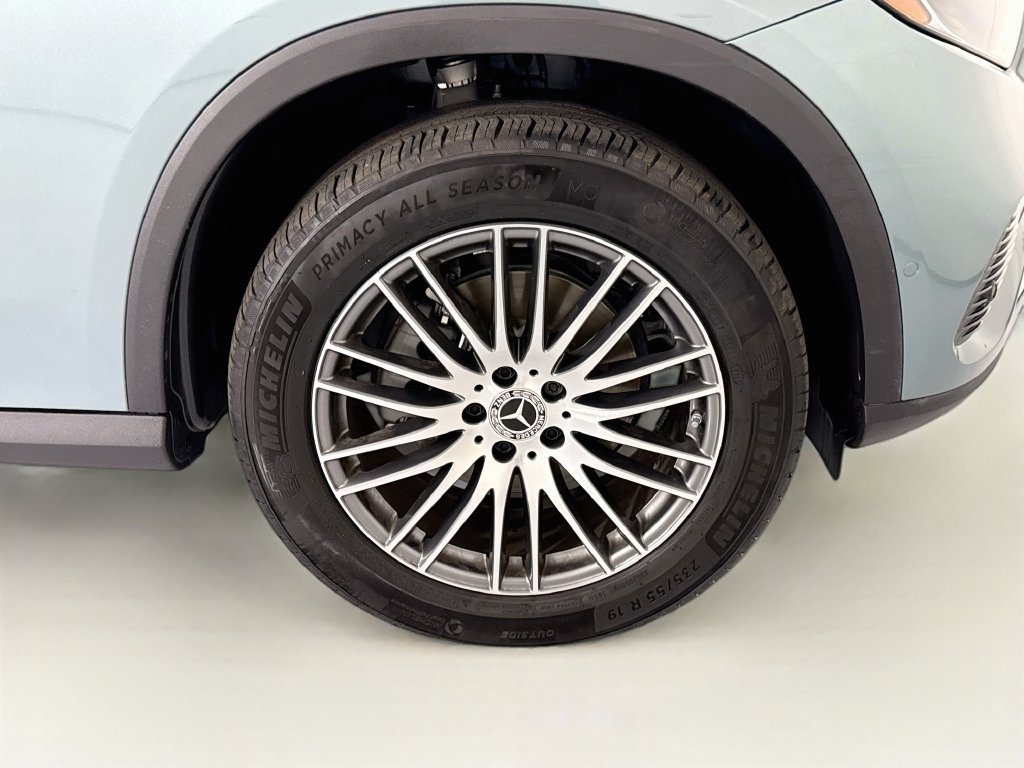Certified 2026 Mercedes-Benz GLC 300 image 33