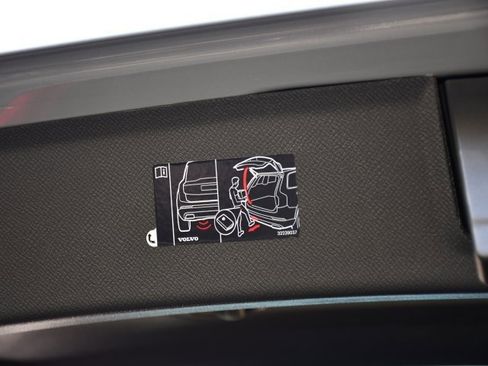 Used 2024 Volvo XC90 B6 Plus w/ Protection Package Premier image 26