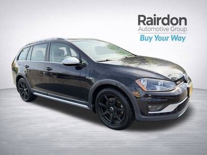 Used 2017 Volkswagen Golf Alltrack SE