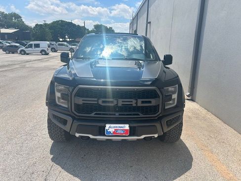 Used 2018 Ford F150 Raptor w/ Equipment Group 802A Luxury AWD/4WD image 6