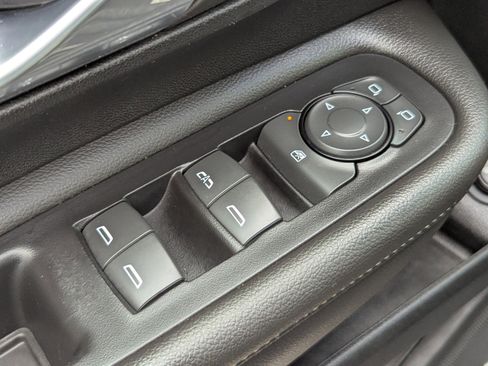 Used 2023 GMC Terrain Denali w/ Denali Premium Package image 19