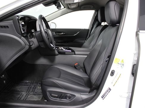 Used 2023 Toyota Mirai w/ Advanced Technology Package RWD image 8