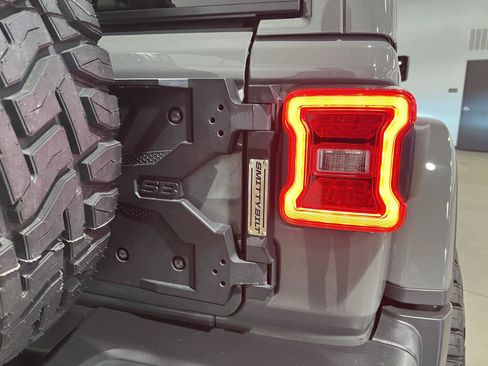 Used 2020 Jeep Wrangler Unlimited Rubicon AWD/4WD image 31