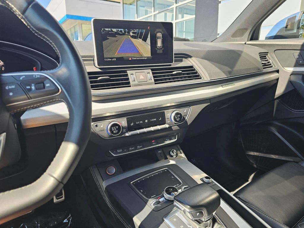 Used 2018 Audi SQ5 Premium Plus w/ Navigation Package AWD/4WD image 31