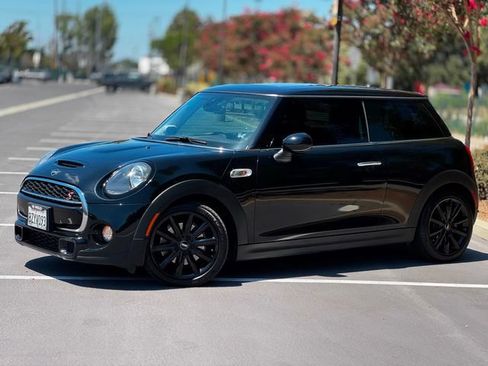 Used 2019 MINI Cooper S FWD image 8