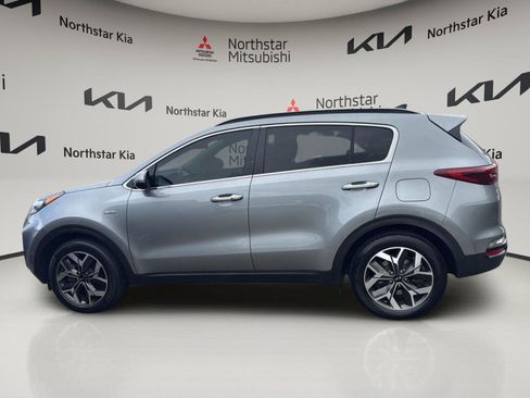Used 2022 Kia Sportage EX w/ EX Technology Package AWD/4WD image 3