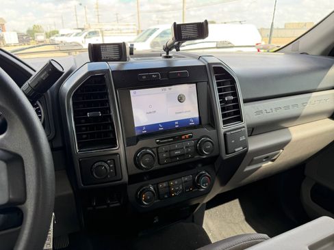 Used 2022 Ford F350 XLT image 16