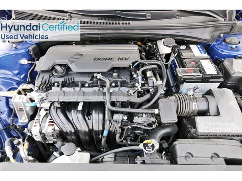 Certified 2025 Hyundai Elantra Sport image 33