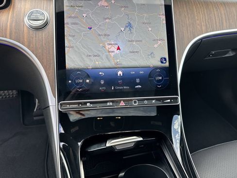 New 2025 Mercedes-Benz C 300 4MATIC Sedan image 24