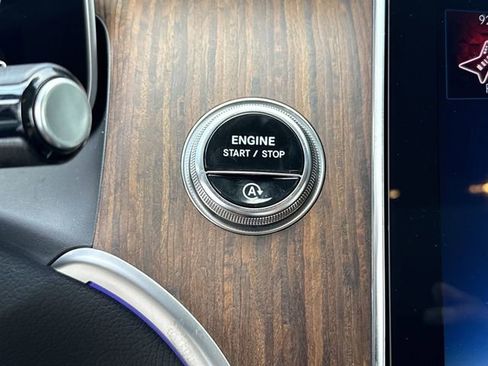 New 2025 Mercedes-Benz GLC 300 4MATIC image 9