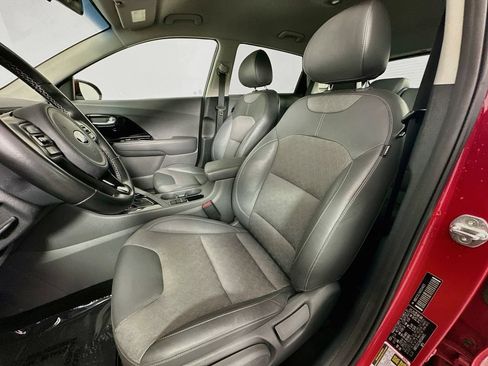 Used 2017 Kia Niro EX FWD image 20