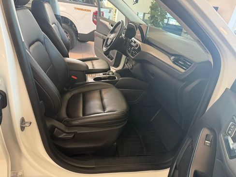 Used 2022 Ford Escape SEL AWD/4WD image 30