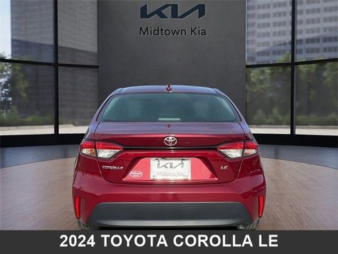 Used 2024 Toyota Corolla LE image 4