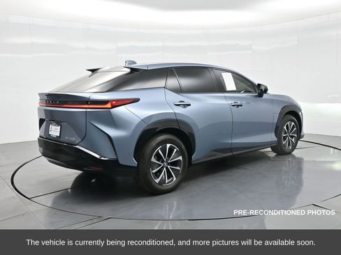 Used 2023 Lexus RZ 450e Premium image 7