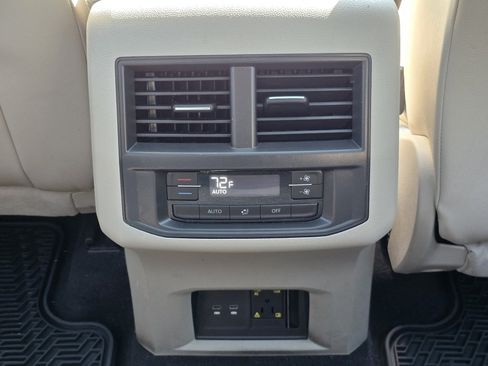 Used 2022 Volkswagen Atlas SE w/ Panoramic Sunroof Package AWD/4WD image 32
