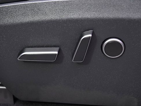 Used 2023 Tesla Model Y Long Range image 14