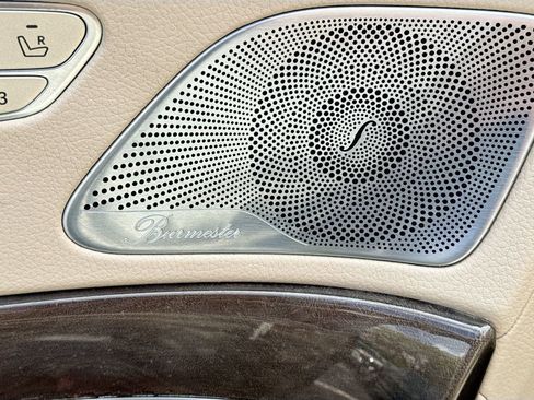 Used 2020 Mercedes-Benz S 560 Sedan image 20