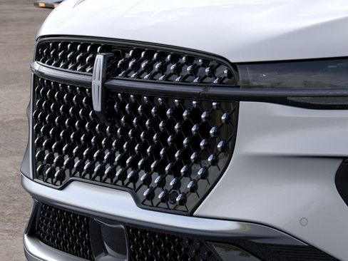 New 2026 Lincoln Nautilus Reserve AWD/4WD image 17