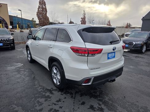 Used 2019 Toyota Highlander Limited image 7