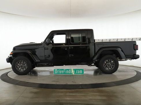 New 2026 Jeep Gladiator Sport AWD/4WD image 9