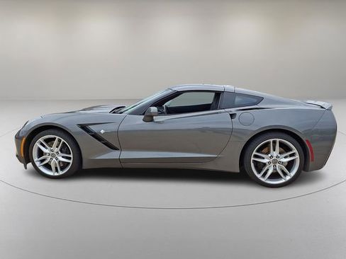 Used 2016 Chevrolet Corvette Stingray Coupe RWD image 6