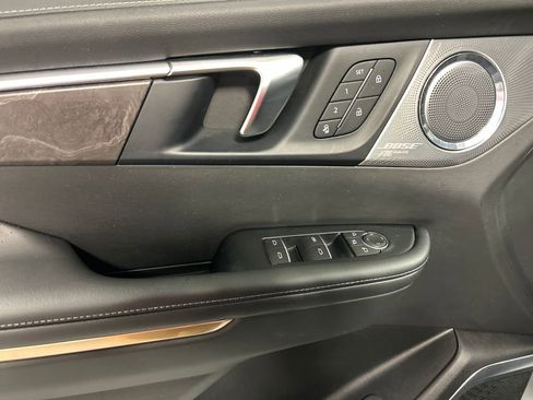 Used 2025 Buick Enclave Avenir w/ Super Cruise Package AWD/4WD image 14