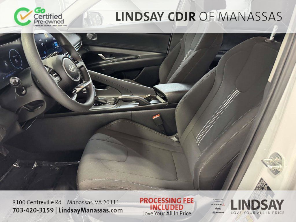 Used 2024 Hyundai Elantra SEL FWD image 19
