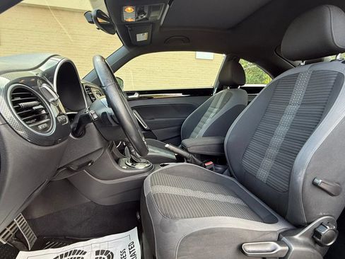 Used 2013 Volkswagen Beetle 2.0T FWD image 10