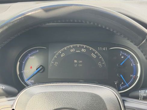 Used 2019 Toyota RAV4 Limited image 14