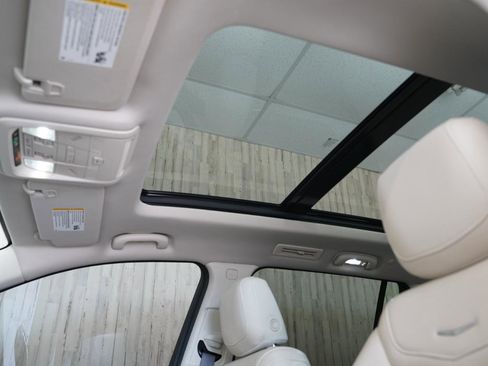 Used 2022 Cadillac XT6 Premium Luxury w/ Technology Package image 23