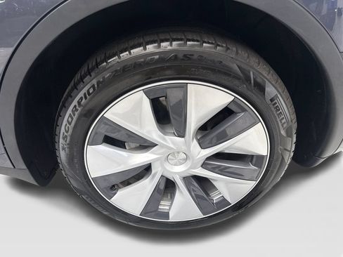 Used 2023 Tesla Model Y Long Range AWD/4WD image 84